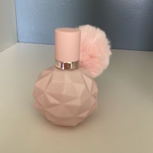 Ariana Grande Sweet like Candy